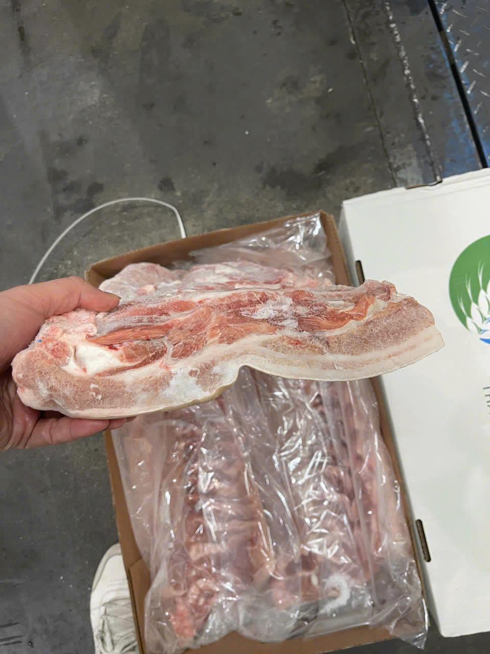 Tổng Kho Thịt Heo Bò Gà Hải Sản Đông Lạnh Tại Hòa Bình | Giá Sỉ Tận Kho